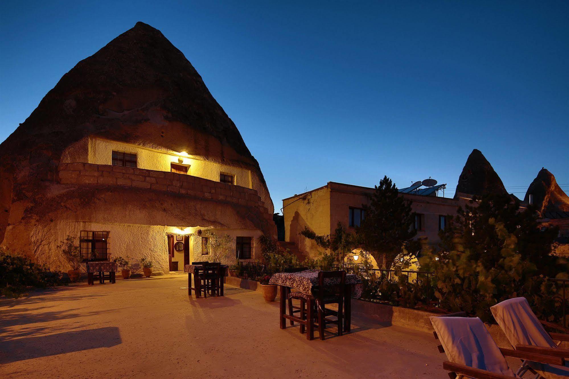 Cave Hotel Saksagan Göreme Exterior foto